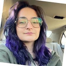 Devon Schroyer's Instagram, Twitter & Facebook