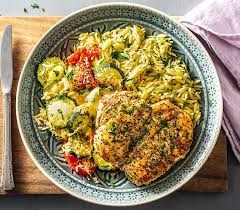 Thinking of signing up to leading recipe box subscription service hellofresh? Quick Meals For Busy Nights Hellofresh