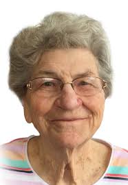 Ellen Earley's Instagram, Twitter & Facebook