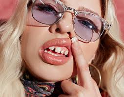 Nasty Gal Projects :: Photos, videos, logos, illustrations and branding ::  Behance