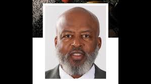 Conversations with Commodores ... Carlton Hall