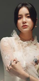 憂鬱的眼神好有戲，成個韓星🥰 @chantelyiu