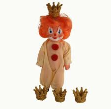 Set di 3 miniature di corone dorate