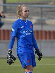 Known as 'bára', she is also a youtu. Galerie Krasna Fotbalistka Slavie Votikova Sla S Pravdou Ven Jsem Lesba Foto 9 Isport Cz