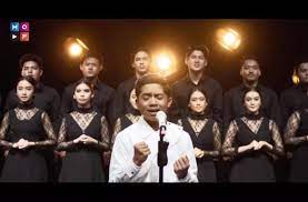 Lirik lagu bubuy bulan adalah lagu daerah dari provinsi jawa barat dan berbahasa sunda, lagu yang diciptakan oleh benny korda ini merupakan lagu yang paling populer di kalangan warga jawa barat, karena lagu ini sering diajarkan disekoah dasar hinga menengah atas. Rilis Lagu Baru Ini Dia Lirik Lagu Bulan Bintang Betrand Peto Matamata Com