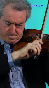 Shlomo Mintz emphasizes that eliminating unnecessary movements doesn't mean  sacrificing musicality. In fact, excessive motion during performance can  hinder both the execution and the audience's experience. A more refined  approach allows for