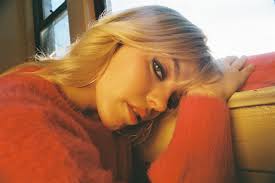 Rene Rapp's Instagram, Twitter & Facebook