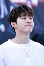 Kpop Idol As Your Chwilowo Zamkniete B I Di 2020 Gambar Ikon Artis