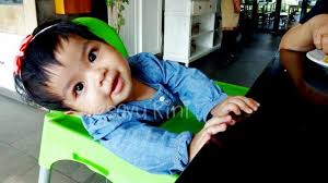 Beberapa perkembangan pada bayi usia 9 bulan diantaranya yaitu. Perkembangan Bayi Usia 9 Bulan Mesayu Rini