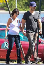 Rihanna Jax Taylor Irina Shayk And More Jennifer Love Hewitt Jennifer Love Celebrity Maternity Style