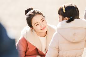 The plot of this drama reminds me of her husband's drama come back mister from 2016. Tvn Is All Geared Up For The Airing Of Kim Tae Hee S Hi Bye Mama This Weekend Kdramastars