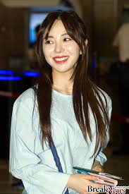 권민아는 지난 7일 자신의 인스타그램 라이브 방송에서 중학교 시절 한 남자 선배에게 성폭행을 당했다고 털어놨다. ê¶Œë¯¼ì•„ ê·¼í™© íƒˆí‡´