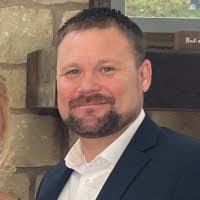 Carlos Cretsinger's Instagram, Twitter & Facebook