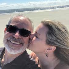 Is a white/orange safety bag mandatory at first base in USA softball?