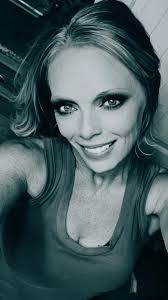 Michelle Hendrix's Instagram, Twitter & Facebook