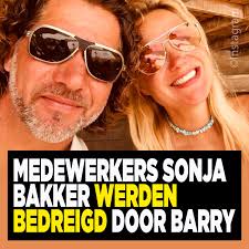 Op deze website kun je allerlei verschillende recepten vinden of kun je inspiratie opdoen en vervolgens jouw eigen witlofsalade samenstellen. Employees Sonja Bakker Were Threatened By Barry Newsylist Com