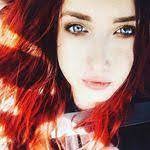 Alissa Haywood's Instagram, Twitter & Facebook