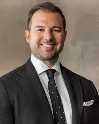 Larry Stromberg's Instagram, Twitter & Facebook