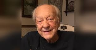 Alex Kosinski's Instagram, Twitter & Facebook