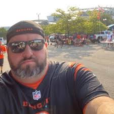 Larry Adkisson (@bigdaddyaddy44)