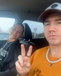 Devan Sanders (@devansanders) • Instagram ਫੋਟੋਆਂ ਅਤੇ ਵੀਡੀਓਜ਼