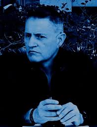 Dr. Leonardo Varela Cabral. Poeta y académico mexicano. Egresado de la  Licenciatura en Humanidades por la Universidad Autónoma de Baja California  Sur, y Maestro y Doctor en Historia del Arte por la