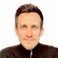 Stephen Gunn's Instagram, Twitter & Facebook