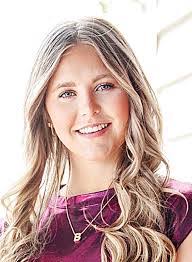 Melissa Whitt's Instagram, Twitter & Facebook