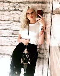 Julianna zobrist is an inspirational speaker, author, and host of the read with jules bookclub. Julianna Zobrist Gallery Sports Gossip