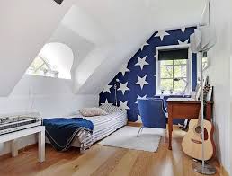 Most attics have big windows which allow for natural lighting. 8 Rooms For Teens Dizajn Dom Podrostkovaya Komnata