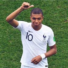 «j'ai vu la france contre la pologne et la suède à stockholm. The Football Shirt White Nike 10 Of The France Team 2018 For The World Cup Worn By Kylian Mbappe On Instagram Spotern