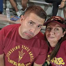 How to meet Patrick Mahomes and get a card signed?