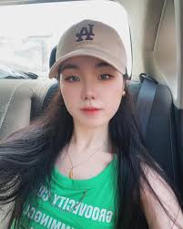 Beryl ASMR💅 (@beryl_fen) • Instagram photos and videos