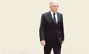 Ce spune presedintele acestei tari: Total NeaÈ™teptat Ce Salariu Colosal Are Mugur IsÄƒrescu È™i Cat ValoreazÄƒ MaÈ™ina Pe Care O DeÈ›ine Capital
