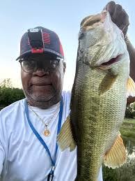 Kurt Fish's Instagram, Twitter & Facebook