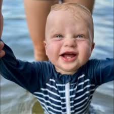 Budget-Friendly Clean Eating Creamy Bean Soup. Keep some in the fridge for  your week ahead! Say RECIPE and we'll send it right to you!