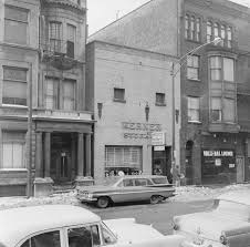 The saint valentine's day massacre was the 1929 valentine's day murder of seven members and associates of chicago's north side gang. The Valentine S Day Massacre And A Nightclub Toilet Flashbak