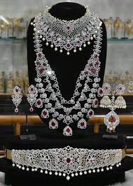 Most Beautiful Indian Bridal Set In 2020 Indian Bridal Jewelry Sets Indian Brides Jewelry Bridal Diamond Jewellery