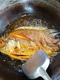 Cara memasak ikan patin goreng. Cara Menggoreng Ikan Agar Makin Renyah Dan Garing