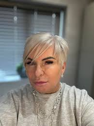 Long -bob-short today Gosh wasn't expecting all the comments thankyou for  all your opinions i have now gone short and I personally love it if I miss  liking anybody it's not me