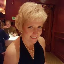 Beth Greenwald's Instagram, Twitter & Facebook