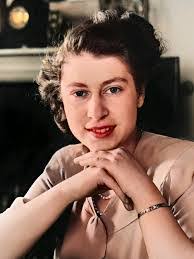 Elizabeth Bonds's Instagram, Twitter & Facebook