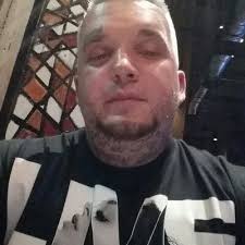 Derek Lowry (@dboy71388)