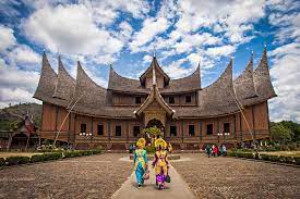 Sumbar Buka Pariwisata Ini Rekomendasi 10 Tempat Wisatanya Halaman All Kompas Com