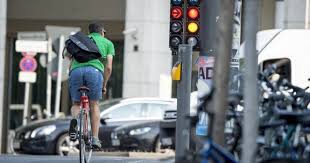 Welcher Regelverstoss Kostet Was Der Bussgeldkatalog Fur Fahrradfahrer Ist Nicht Jedem Bekannt Kann Aber Ganz Scho Punkte In Flensburg Bussgeldkatalog Radfahren