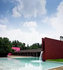Está peleado hasta con carlos trejo y el 6 de junio le ganó blanquells ″, dice una estrofa de la canción. Architecture Guide Luis Barragan Archdaily