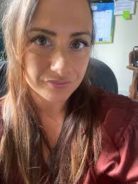 Aloha all, my name is Tara. I am a musician, singer/songwriter, reiki  practitioner, maker of sacred geometry apparel, journeyer of worlds and all  round facilitator of frequencies. I'm attracted to this group