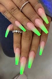 There are all types of latest nail art designs, nail colors, acrylic nails, coffin nails, almond nails, stiletto nails, short nai. 43 Neon Green Nails To Inspire Your Summer Manicure Stayglam