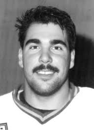 Player photos for the 1992-93 Nanaimo Clippers at hockeydb.com