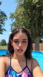 Claribel Baez's Instagram, Twitter & Facebook